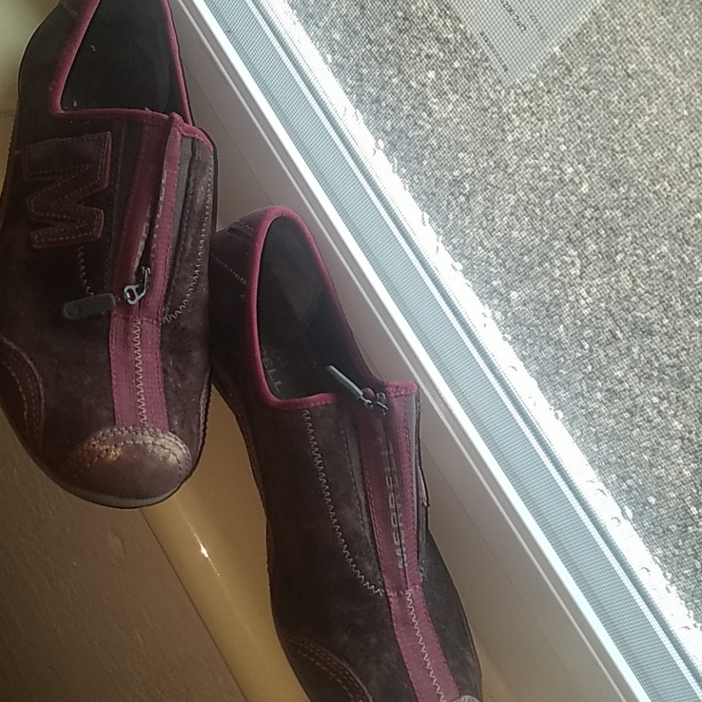 Burgundey Merrell Suede Sneaker flats